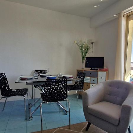 Saint Georges De Didonne - Pleine Vue Mer Pour Ce Studio Cabine Face A La Plage Exterior foto
