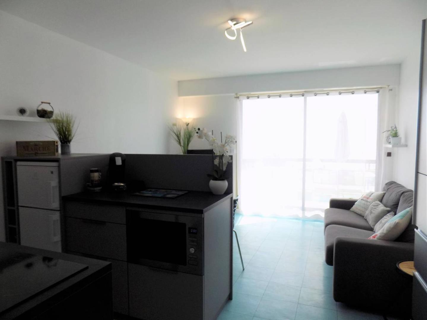 Saint Georges De Didonne - Pleine Vue Mer Pour Ce Studio Cabine Face A La Plage Exterior foto