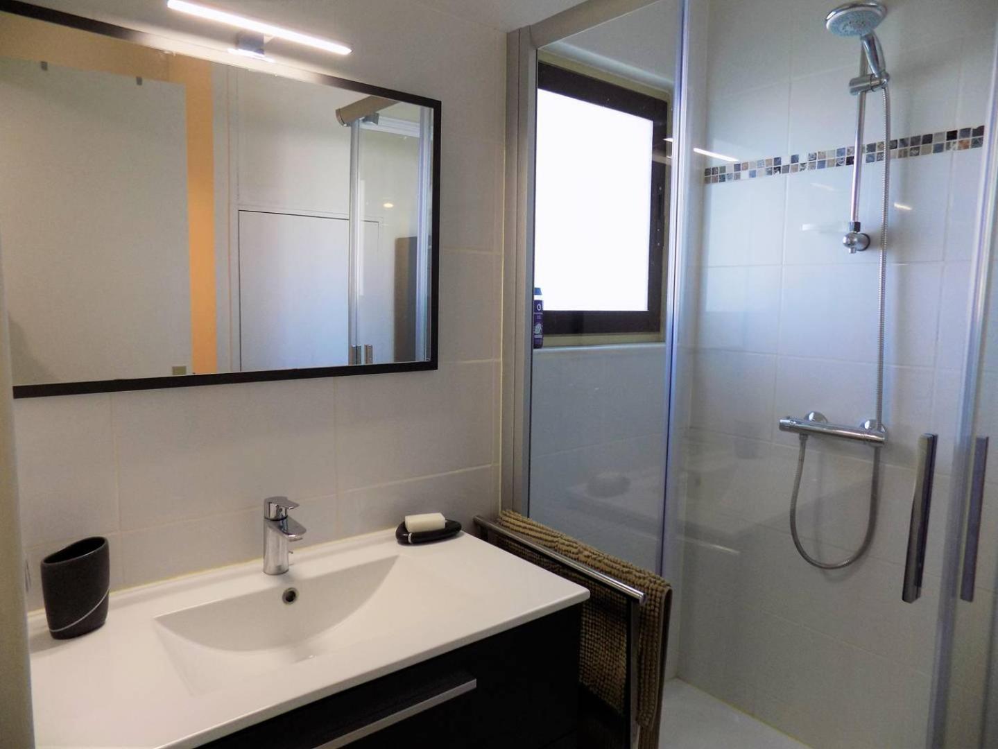 Saint Georges De Didonne - Pleine Vue Mer Pour Ce Studio Cabine Face A La Plage Exterior foto